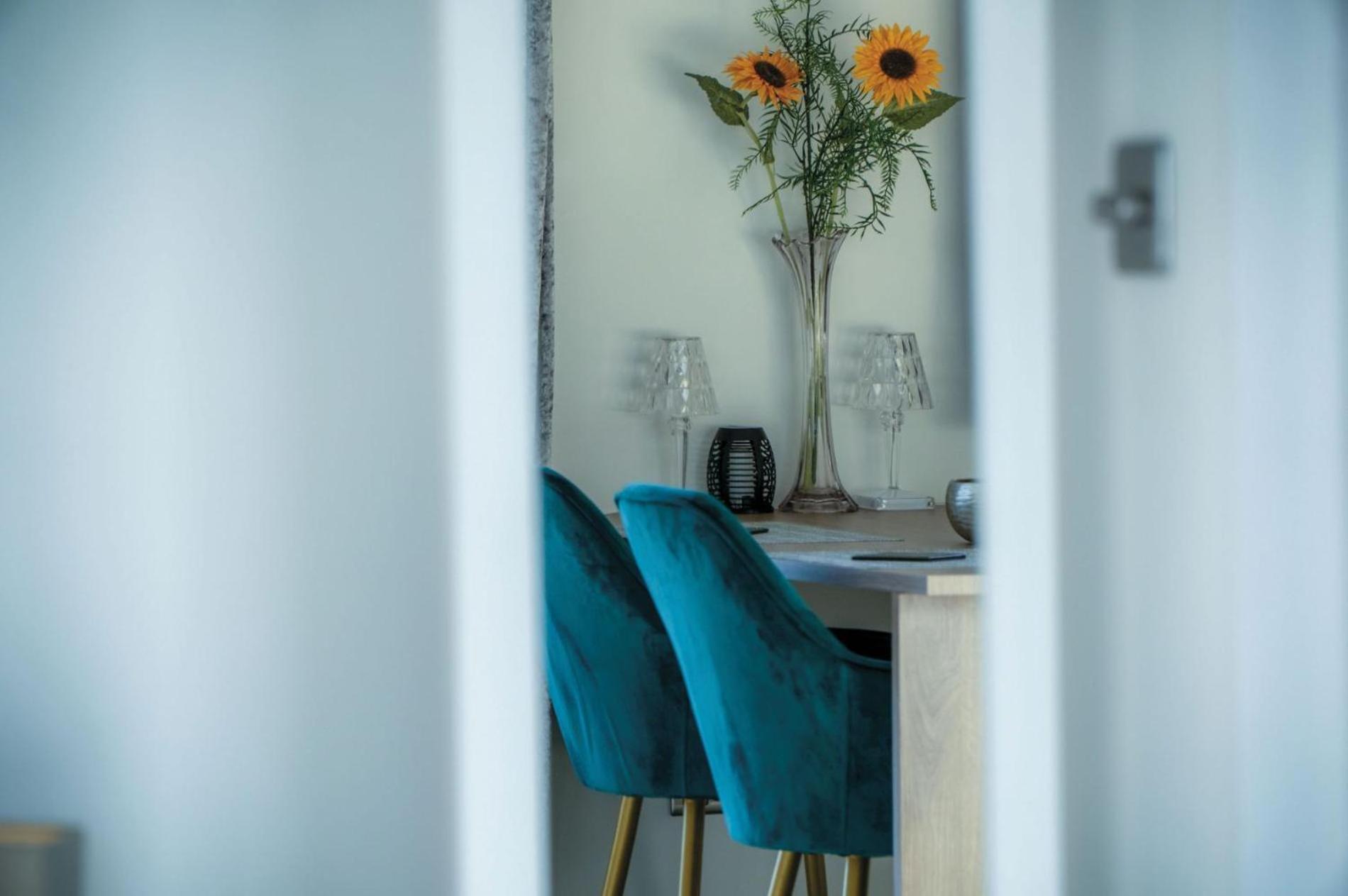 The Penthouse - 1 Bedroom Apartment - Ocean Breeze Port-Eynon Eksteriør bilde