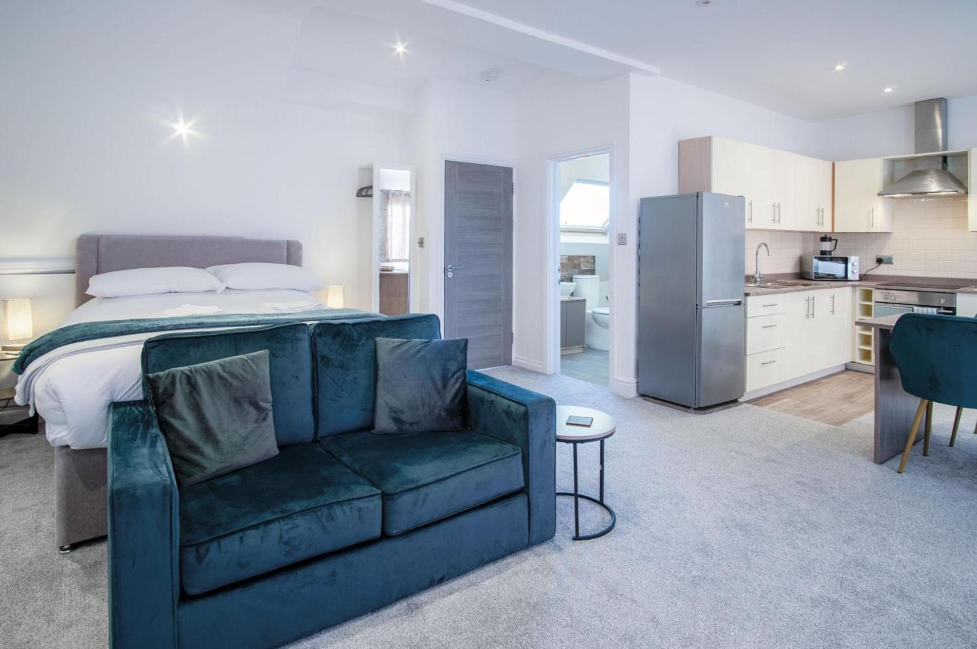 The Penthouse - 1 Bedroom Apartment - Ocean Breeze Port-Eynon Eksteriør bilde